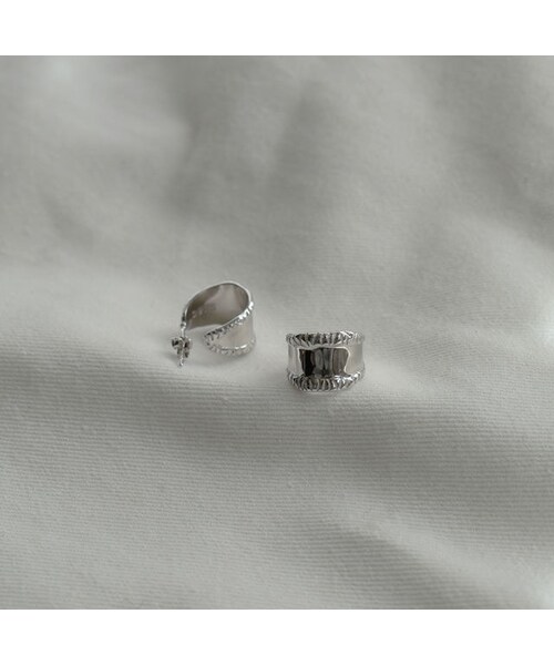 Lavish Gate（ラヴィッシュゲート）の「mb-pierce2-02326　SV925　ワイドフープピアス　シルバー925  ゴールド（ピアス（両耳用）・レディース・その他）」の7枚目の写真