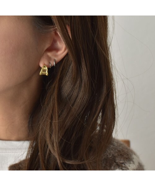 Lavish Gate（ラヴィッシュゲート）の「mb-pierce2-02326　SV925　ワイドフープピアス　シルバー925  ゴールド（ピアス（両耳用）・レディース・その他）」の5枚目の写真