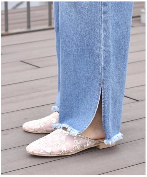 w closet(ダブルクローゼット)の「後ろレースUP裾スリットパンツ(パンツ・レディース・ブリーチ/ブルー/Lベージュ・FREE/M/L)」の14枚目の写真