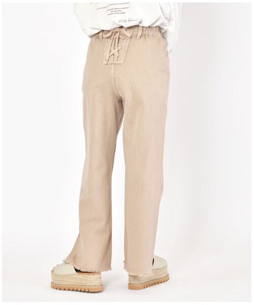 w closet(ダブルクローゼット)の「後ろレースUP裾スリットパンツ(パンツ・レディース・ブリーチ/ブルー/Lベージュ・FREE/M/L)」の19枚目の写真