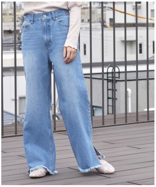 w closet(ダブルクローゼット)の「後ろレースUP裾スリットパンツ(パンツ・レディース・ブリーチ/ブルー/Lベージュ・FREE/M/L)」の16枚目の写真