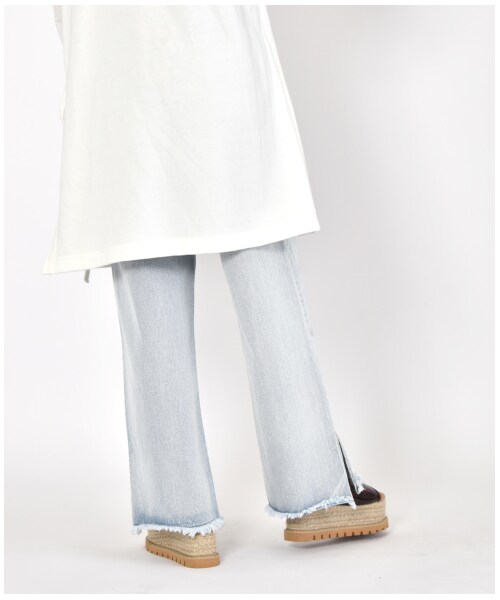 w closet(ダブルクローゼット)の「後ろレースUP裾スリットパンツ(パンツ・レディース・ブリーチ/ブルー/Lベージュ・FREE/M/L)」の7枚目の写真