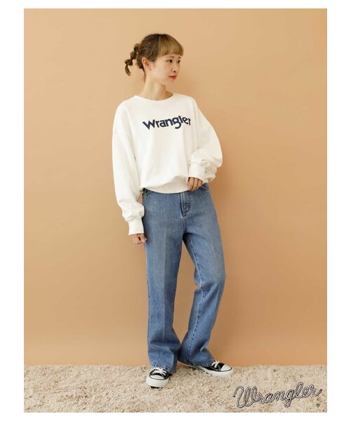 E hyphen world gallery（イーハイフンワールドギャラリー）の「WRANGLER フレアデニム（パンツ・ライトインディゴ/ミディアムインディゴ・S/M）」の4枚目の写真