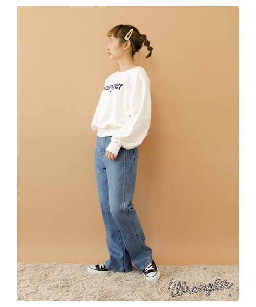 E hyphen world gallery（イーハイフンワールドギャラリー）の「WRANGLER フレアデニム（パンツ・ライトインディゴ/ミディアムインディゴ・S/M）」の6枚目の写真