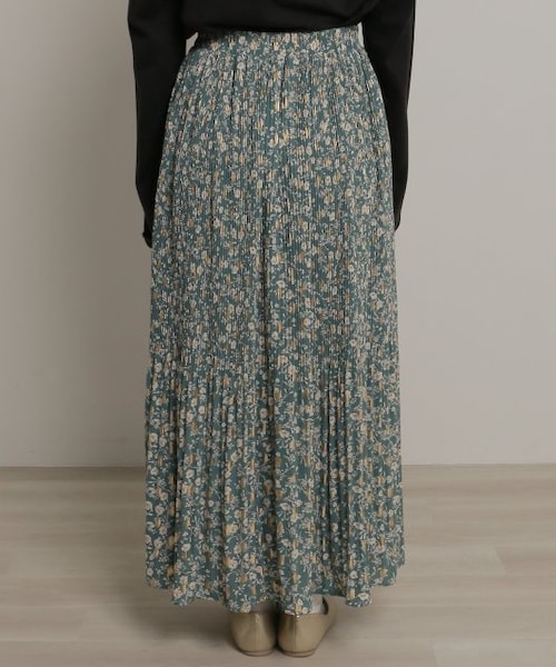 RAY CASSIN(レイカズン)の「金箔×花柄プリーツスカート()」 - WEAR RAY CASSIN(レイカズン)の「金箔×花柄プリーツスカート()」 - WEAR