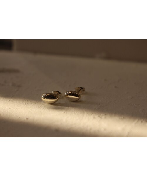 Handmade（ハンドメイド）の「beans pierce （ピアス（両耳用）・レディース・その他）」の3枚目の写真