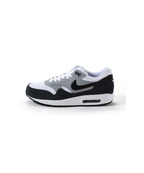NIKE(ナイキ)の「NIKE / ナイキ: AIR MAX 1 ESSENTIAL / エアマックス1エッセンシャル(スニーカー・メンズ・グレーA/ネイビー B・26/27/28)」の3枚目の写真