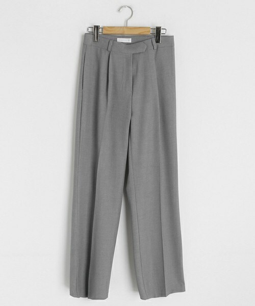 DHOLIC（ディーホリック）の「タックストレートスラックス（スラックス・レディース・ブルー/ブラック/グレー・S/M）」の3枚目の写真