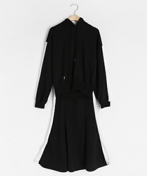 DHOLIC（ディーホリック）の「フーディ&スカートSET（その他トップス・レディース・ベージュ/ブラック/グレー・FREE）」の2枚目の写真