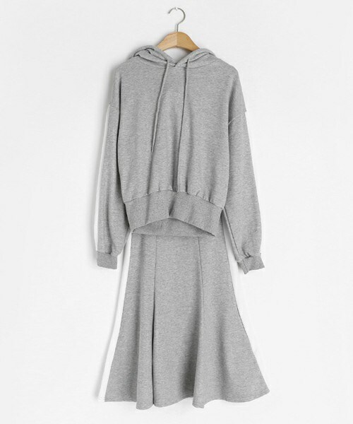 DHOLIC（ディーホリック）の「フーディ&スカートSET（その他トップス・レディース・ベージュ/ブラック/グレー・FREE）」の3枚目の写真