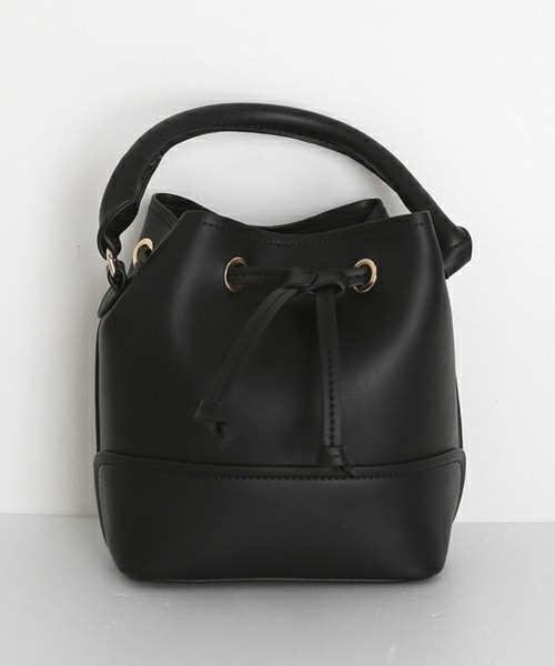 DHOLIC（ディーホリック）の「2WAY巾着バッグ（ショルダーバッグ・レディース・ブラウン/ベージュ/レッド/ブラック/その他/ホワイト・FREE）」の6枚目の写真