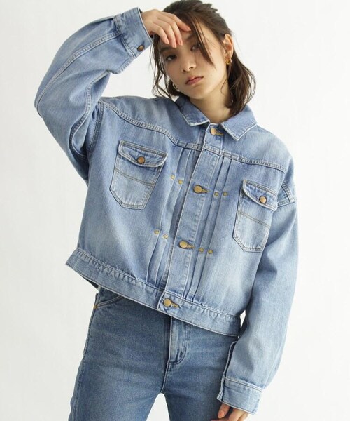 OZOC（オゾック）の「【Wrangler/ラングラー】デニムジャケット（ジャケット/アウター・レディース・ライトブルー(091)/タバコブラウン(054)・38(M)）」の6枚目の写真