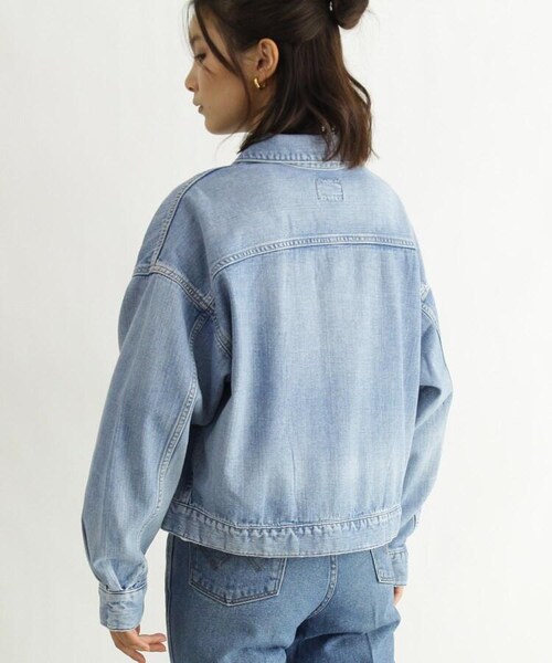 OZOC（オゾック）の「【Wrangler/ラングラー】デニムジャケット（ジャケット/アウター・レディース・ライトブルー(091)/タバコブラウン(054)・38(M)）」の10枚目の写真