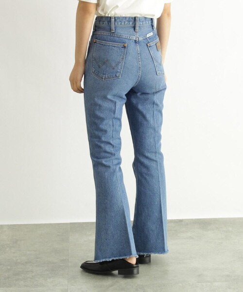 OZOC（オゾック）の「【Wrangler/ラングラー】ベルボトムデニムパンツ（パンツ・レディース・ブルー(093)/ネイビー(094)・36(S)/38(M)）」の7枚目の写真
