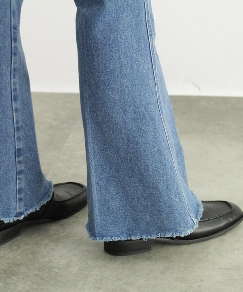 OZOC（オゾック）の「【Wrangler/ラングラー】ベルボトムデニムパンツ（パンツ・レディース・ブルー(093)/ネイビー(094)・36(S)/38(M)）」の16枚目の写真