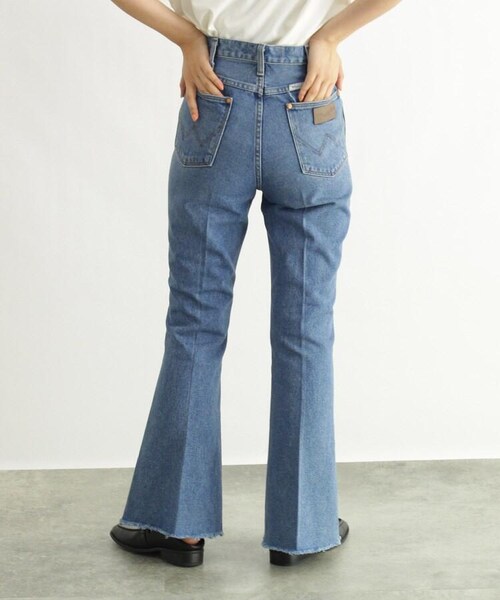 OZOC（オゾック）の「【Wrangler/ラングラー】ベルボトムデニムパンツ（パンツ・レディース・ブルー(093)/ネイビー(094)・36(S)/38(M)）」の8枚目の写真