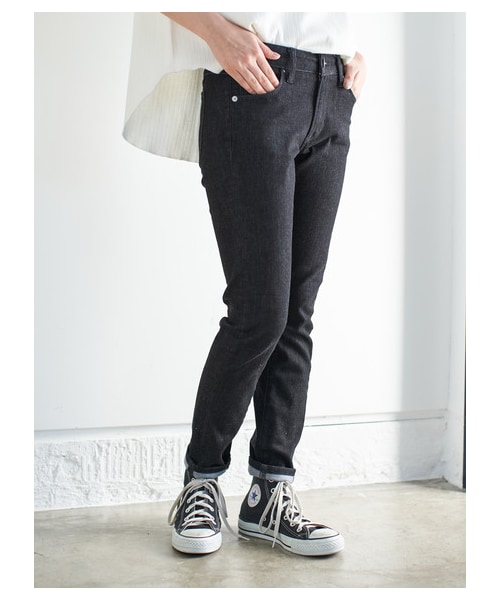 AMERICAN HOLIC(アメリカンホリック)の「スキニーフィットブラックデニム(パンツ・ブラック・XS/S/M/L/LL)」の1枚目の写真