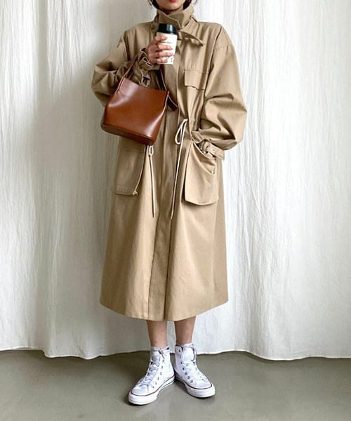 DHOLIC(ディーホリック)の「ベルト付ジップアップジャケット(その他アウター・レディース・ベージュ/ホワイト・FREE)」の1枚目の写真