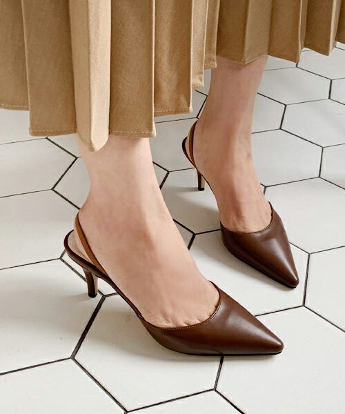 DHOLIC（ディーホリック）の「ゴムハイヒールシューズ（パンプス・レディース・ブラック/ブラウン/ピンク/ベージュ・225/230/235/240/245/250）」の2枚目の写真