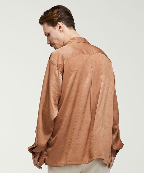 LIDNM（リドム）の「W POCKET OPEN COLLAR（シャツ/ブラウス・メンズ・ベージュ系・MEDIUM/LARGE）」の2枚目の写真