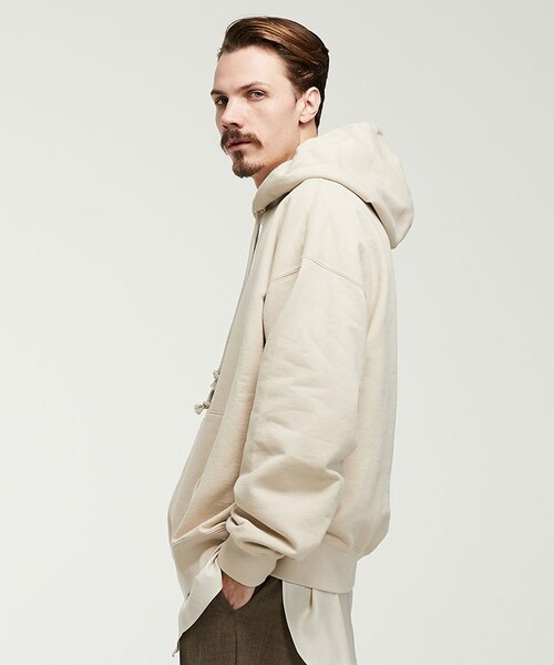 LIDNM（リドム）の「WIDE LOOSE PARKA（パーカー・メンズ・ホワイト系・MEDIUM/LARGE）」の2枚目の写真