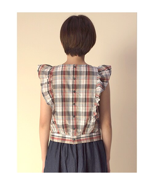 w closet（ダブルクローゼット）の「マドラスチェック肩フリル切替後ろあきトップス（トップス・レディース・レッドチェック/ブルーチェック・FREE）」の5枚目の写真