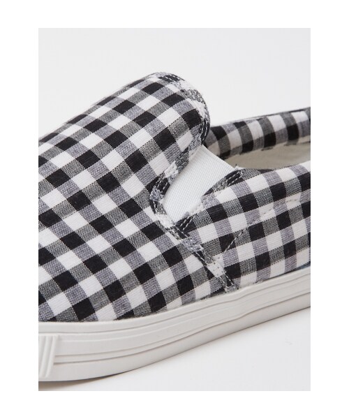 w closet（ダブルクローゼット）の「キャンバススリッポン（シューズ・レディース・ギンガムチェック/ホワイト/ヒッコリー・M/L）」の4枚目の写真