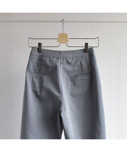 Lavish Gate（ラヴィッシュゲート）の「bottoms-02053　裾絞りベルト付き　ワンタック テーパードラフパンツ　 ライトブルーグレー　ネイビー（その他パンツ・レディース・その他）」の13枚目の写真