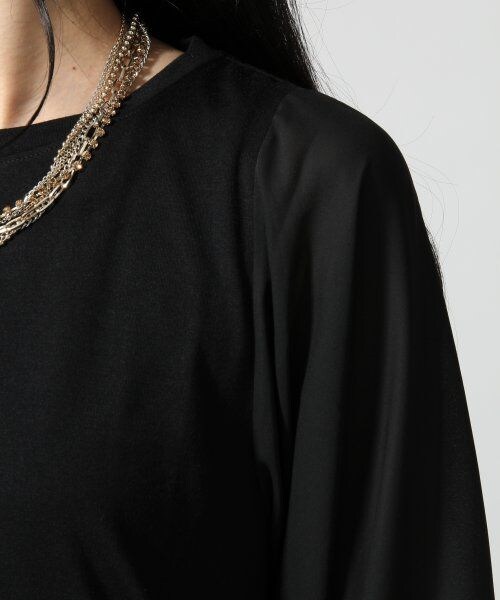 LEPSIM(レプシィム)の「【秋物新作】ソデシフォンキリカエT/5S(トップス・レディース・オフ×オフ/ブラック×ブラック/グレー×オフ/ライトベージュ×オフ・FREE SIZE)」の11枚目の写真