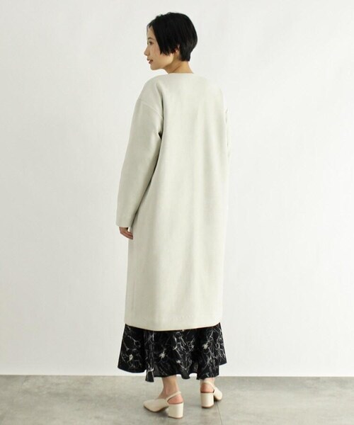 OZOC（オゾック）の「スエード調ノーカラーロングジャケット（ジャケット/アウター・レディース・ナチュラル(050)/ピンク(070)/カーキ(027)・38(M)）」の11枚目の写真