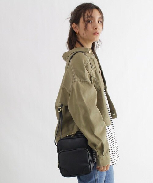 OZOC（オゾック）の「縦長ショルダーBAG（バッグ・レディース・ブラック(019)/ブラウン(142)/アイボリー(104)/カーキ(027)/ベージュ(152)・00）」の18枚目の写真