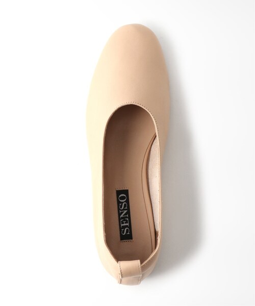 Noble（ノーブル）の「フラットシューズ（シューズ・ホワイト/36/残り3点/37/在庫あり/38/残り1点）」の7枚目の写真