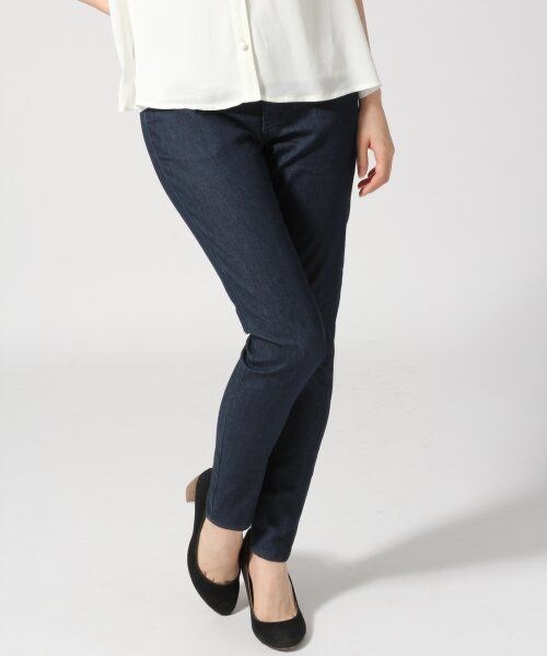 LOWRYS FARM（ローリーズファーム）の「ＭＹレギンス＊デニム（パンツ・レディース・ブルー/ネイビー・ＸＳ/Ｓ/Ｍ/Ｌ）」の2枚目の写真