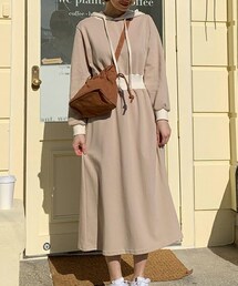 DHOLIC | 配色フードワンピース(ワンピース)