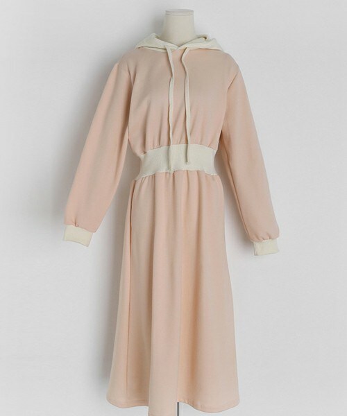DHOLIC（ディーホリック）の「配色フードワンピース（ワンピース・レディース・ベージュ/ピンク/ブラック/グレー・FREE）」の4枚目の写真