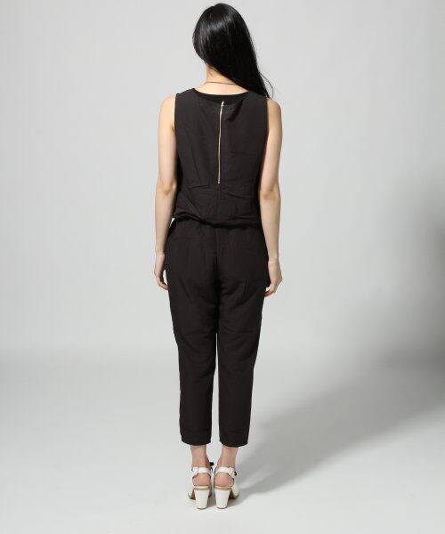 LEPSIM(レプシィム)の「【NEW ARRIVAL】TRブロードオールインワン(パンツ・レディース・ブラック/ライトピンク/ネイビー・M/L)」の5枚目の写真