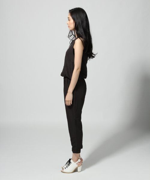 LEPSIM(レプシィム)の「【NEW ARRIVAL】TRブロードオールインワン(パンツ・レディース・ブラック/ライトピンク/ネイビー・M/L)」の4枚目の写真