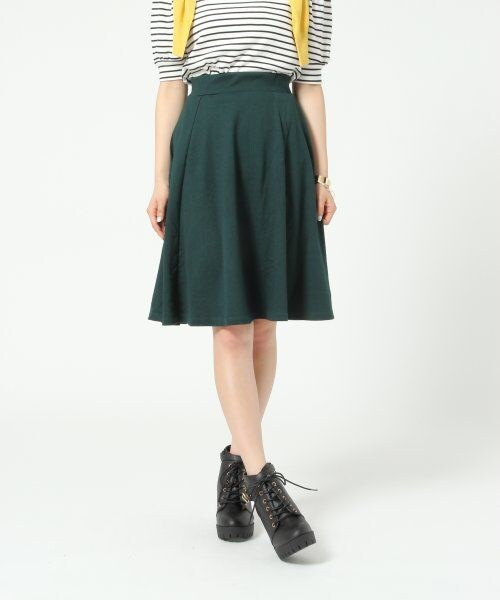 Heather（ヘザー）の「カラーフレアミディスカート（スカート・レディース・ブラック/レッド/グリーン/ボーダー・Ｆ）」の2枚目の写真