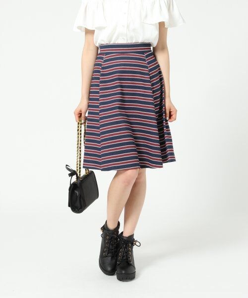 Heather（ヘザー）の「カラーフレアミディスカート（スカート・レディース・ブラック/レッド/グリーン/ボーダー・Ｆ）」の4枚目の写真