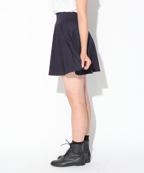 repipi armario（レピピ アルマリオ）の「★新作★ハイウエストフレスカート（スカート・レディース・レッド/グリーン/ネイビー・ＸＳ/Ｍ）」の4枚目の写真