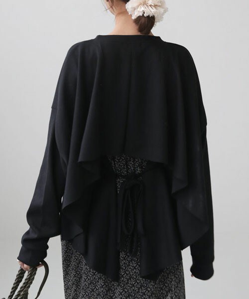 DHOLIC（ディーホリック）の「バックストラップTシャツ（Tシャツ/カットソー・レディース・ホワイト/ブラック・FREE）」の2枚目の写真