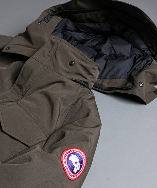 CANADA GOOSE（カナダグース）の「KAMLOOPS 【7月25日販売開始】（ジャケット/アウター・メンズ・ブラック/ダークネイビー・XS/S/M/L）」の11枚目の写真