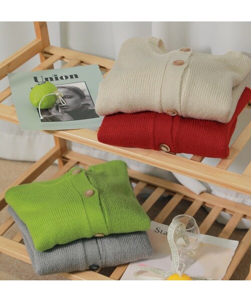 HOTPING(ホッピン)の「ラウンドネックボタンニットカーディガン(カーディガン/ボレロ・レディース・White/Green/Red/Grey/Black・XS-S/M-L/XL-2XL)」の3枚目の写真