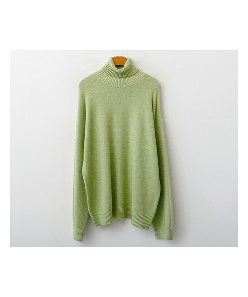 fd style（エフディ スタイル）の「カシミヤブレンドシンプルタートルネックニット（ニット/セーター・レディース・브라운/화이트/옐로우/오렌지/그린/퍼플/베이지/블랙・F(44-66)）」の5枚目の写真