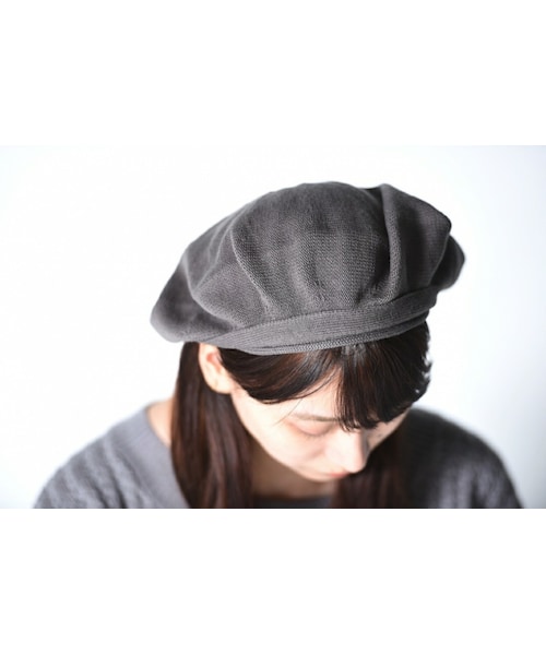 FLAG by ALEXIA STAM(フラッグバイアリシアスタン)の「Leh Knit Beret(ハンチング/ベレー帽・レディース・グレー/ブラック・F)」の1枚目の写真