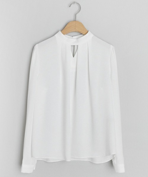 DHOLIC（ディーホリック）の「タックスリットネックブラウス（シャツ/ブラウス・レディース・ベージュ/ホワイト/ブラック・FREE）」の2枚目の写真