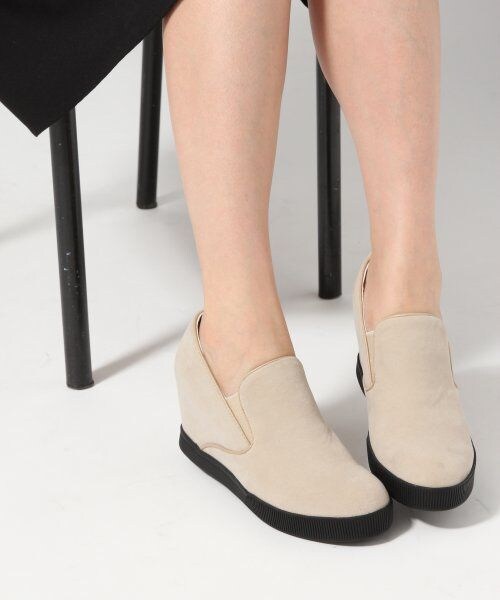 LEPSIM（レプシィム）の「【NEW ARRIVAL】インヒールスリッポンＡＷ（シューズ・レディース・ブラック/チドリ/ライトベージュ/カモフラ・Ｍ/Ｌ）」の3枚目の写真