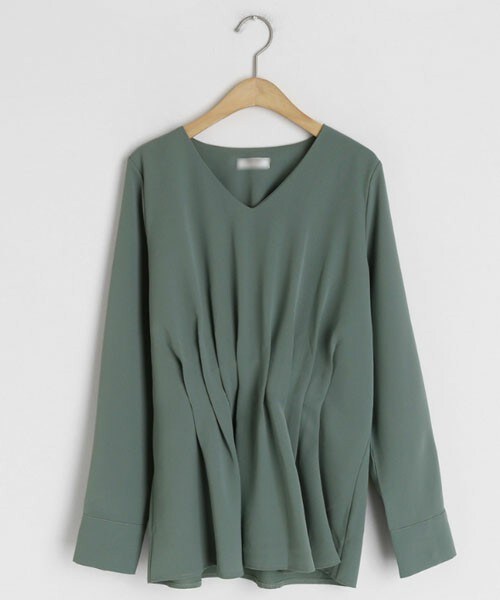 DHOLIC（ディーホリック）の「Vネックフロントタックブラウス（シャツ/ブラウス・レディース・ベージュ/ホワイト/グリーン・FREE）」の3枚目の写真