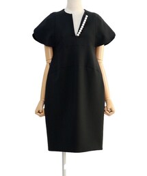 ヨーコチャン フレアスリーブパールスリットラインドレス　黒　美品サイズ36