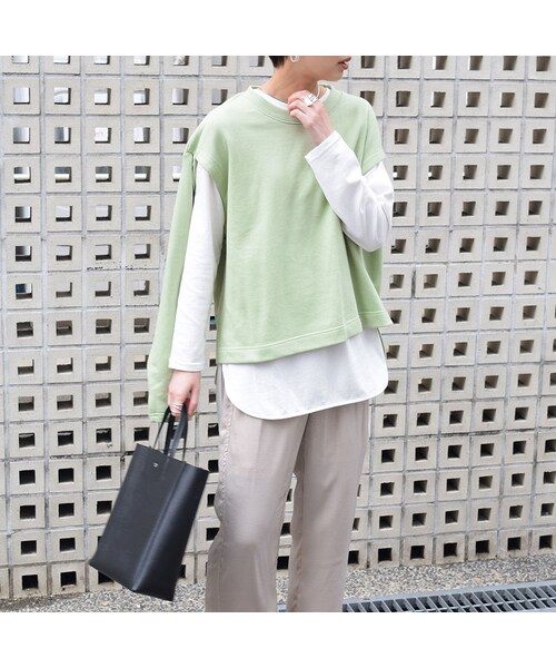 no brand（ノーブランド）の「スリットスリーブスウェットPO（スウェット・レディース・その他）」の4枚目の写真